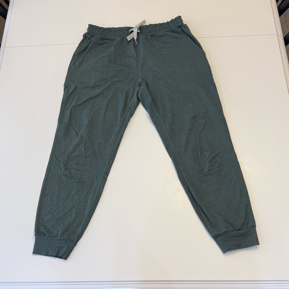 Women’s Vuori Capris